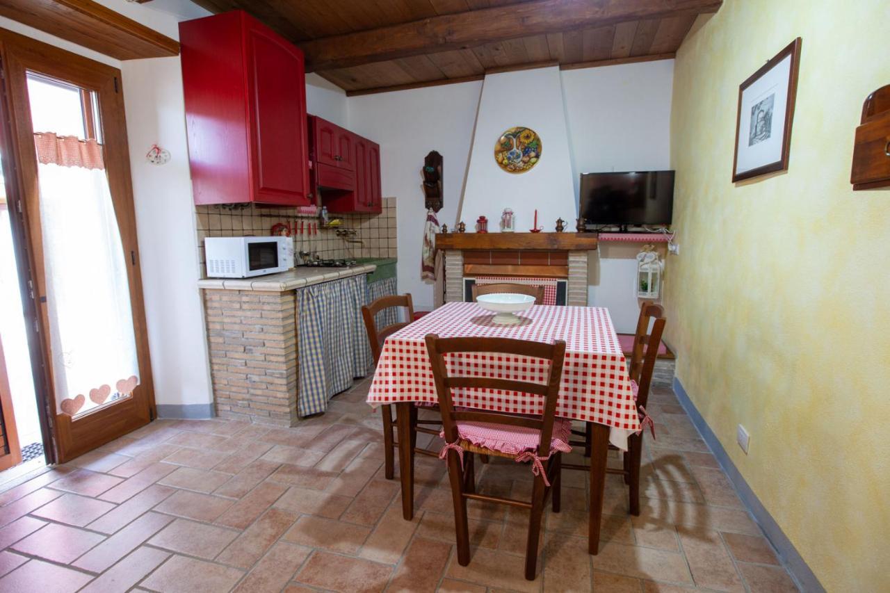 Casa Vacanze Bianca Alice Catabbio Exteriör bild